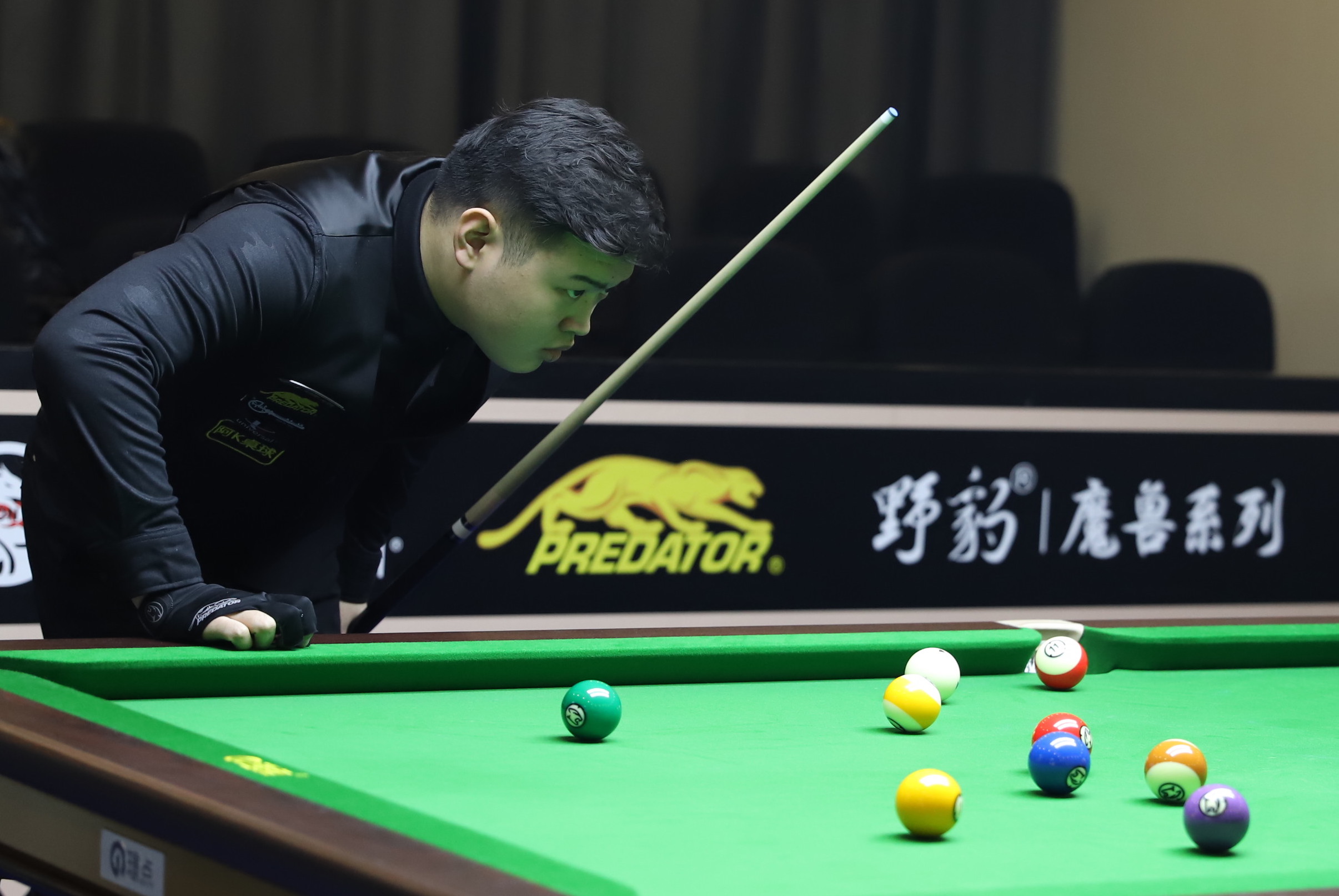 他是那种无 他是那种无