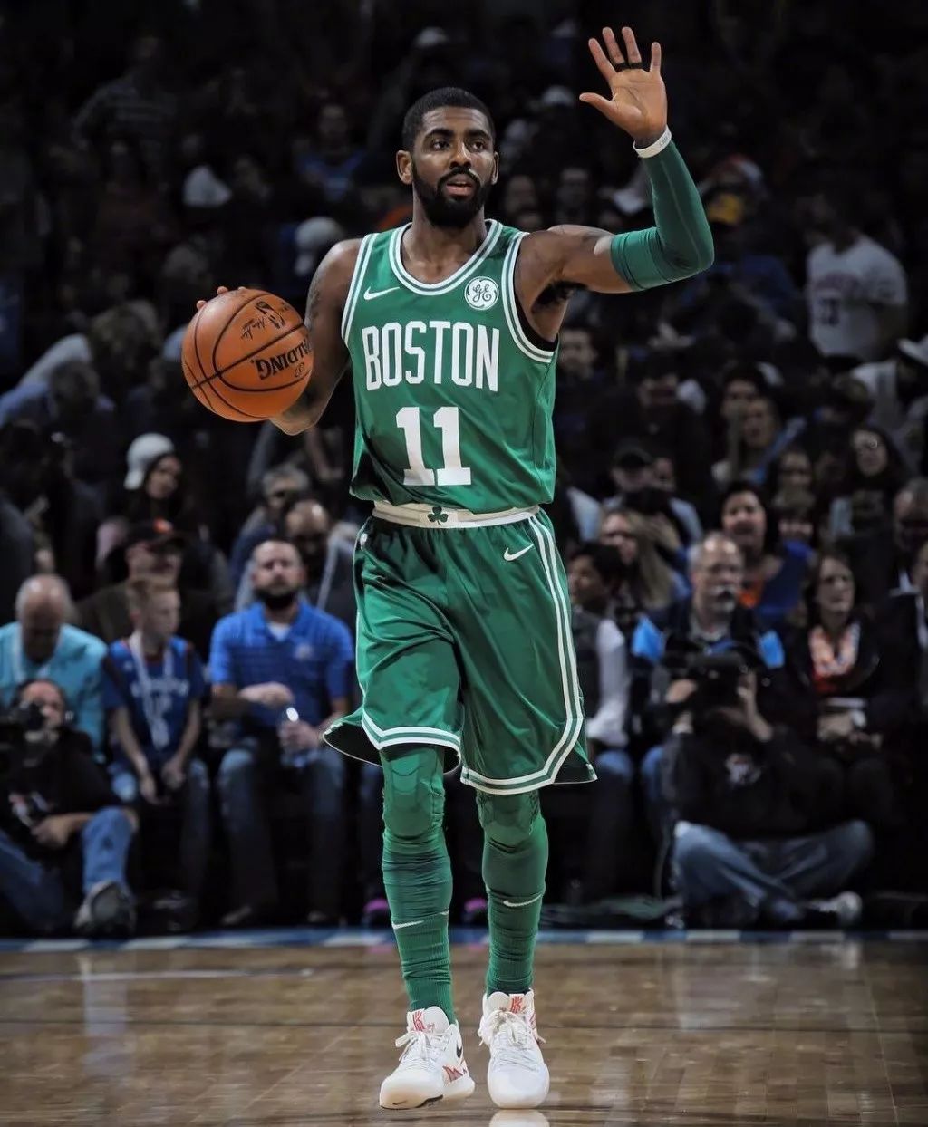 随机事件穿 随机事件穿